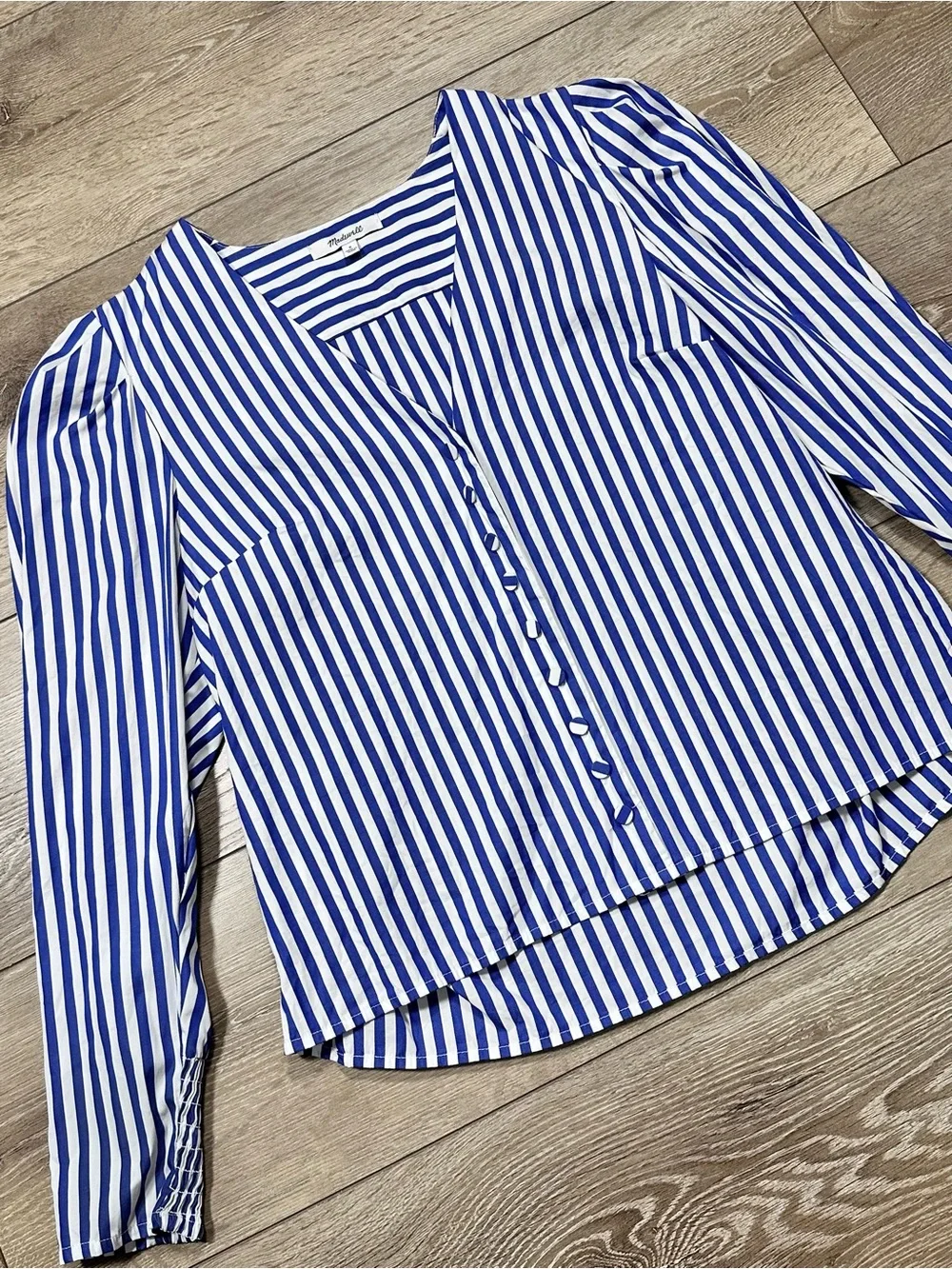 Madewell Stacked Button V-Neck Long Sleeve Top Poplin French Blue